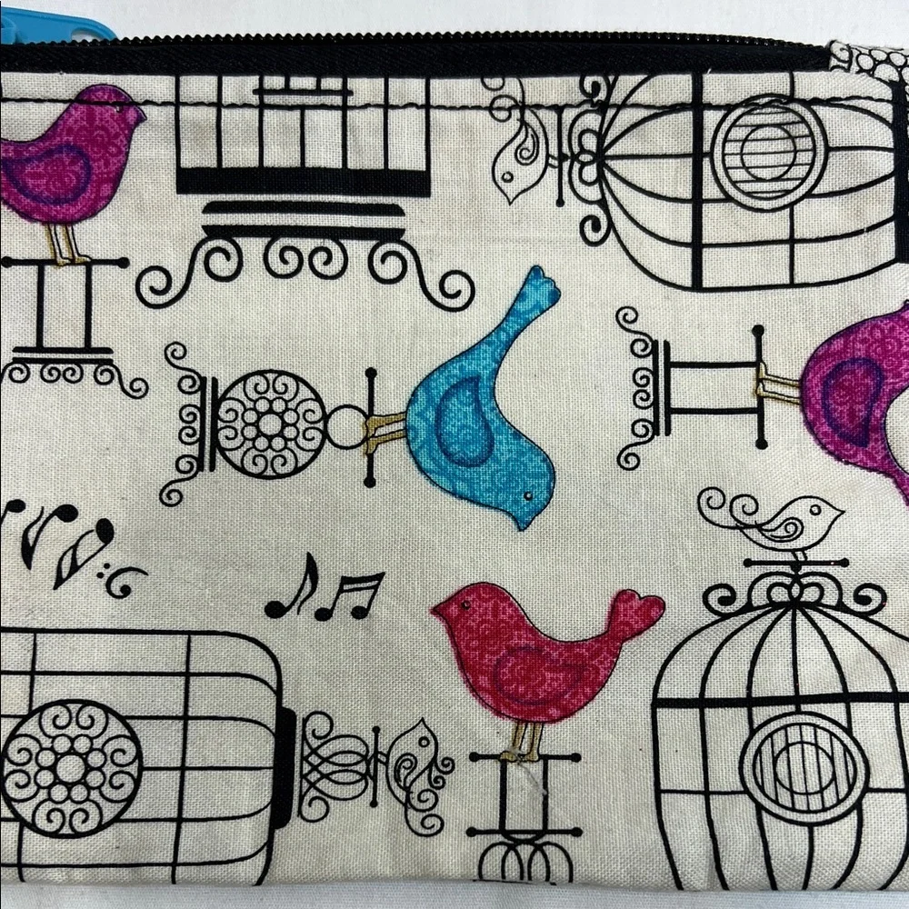 Handmade Bird Patterned Wristlet Clutch - Picture 2 of 8